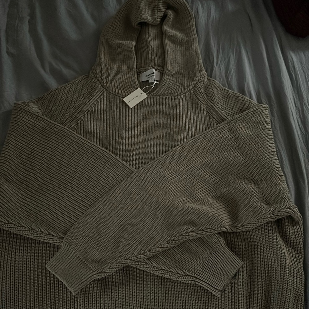 Vwoollo Knit Hoodie